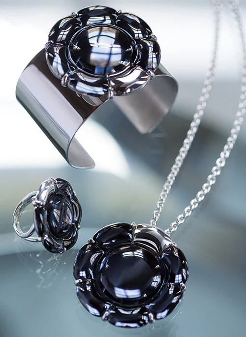 B FLOWER Band Crystal Ring - Lositime